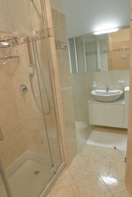 Residenza Cece' Daire Lecco Oda fotoğraf